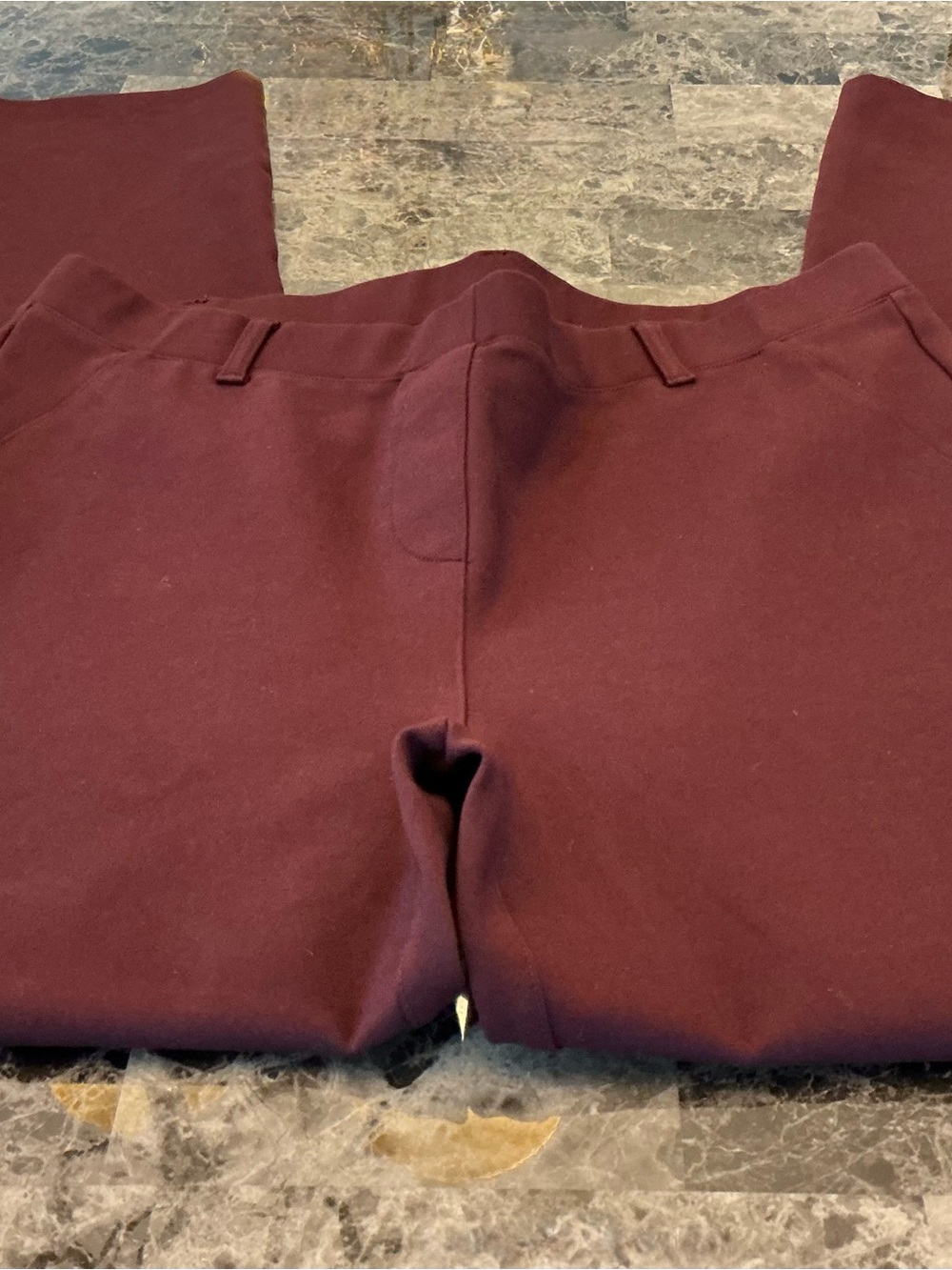 Quince Fall Plum Ultra Stretch Minimalist Casual Legging Pant Pull On
Size LG - Picture 6 of 14